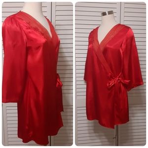 Frederick's of Hollywood Lingerie Robe